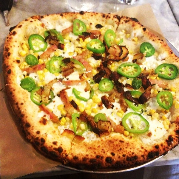 Foto diambil di Pizza Barbone oleh phousedavid pada 7/16/2014