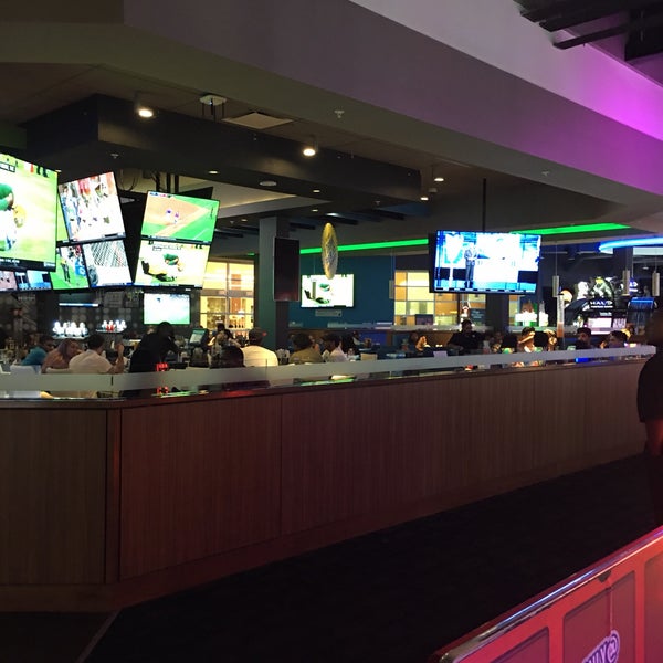 Photo taken at Dave &amp; Buster&#39;s by Hassan on 8/20/2018