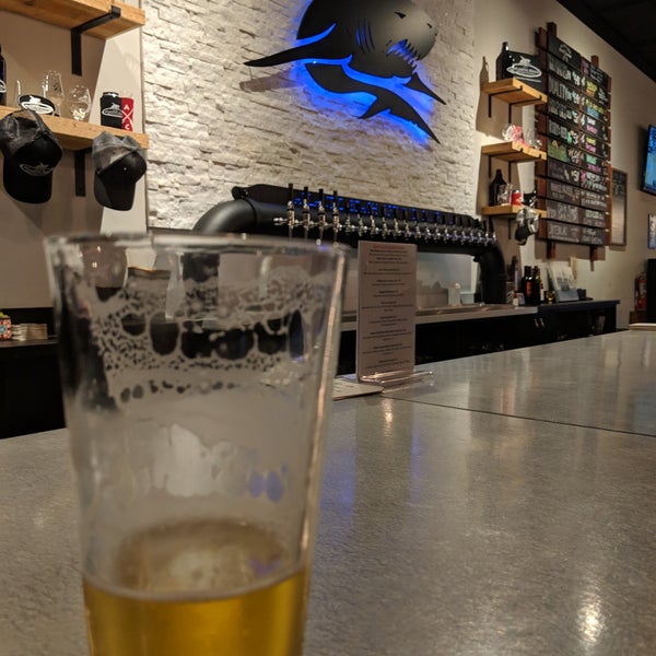 Photo taken at Atlantic Beach Brewing Company by ᴡ S. on 4/4/2019