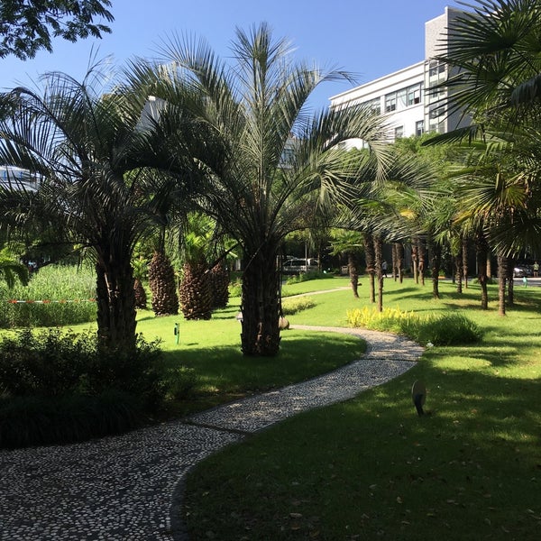 漕河泾开发区凤凰园