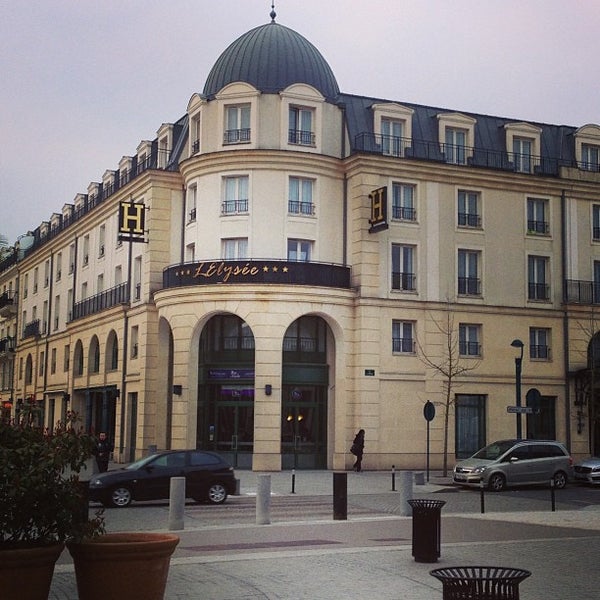 Das Foto wurde bei Hôtel Élysée Val d&#39;Europe von Olesya M. am 3/27/2013 aufgenommen