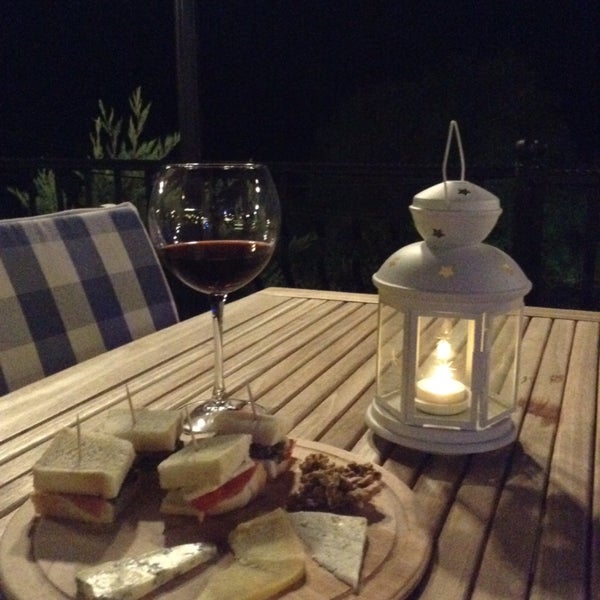 Villa marine'de Louis Armstrong eşliğinde şarap gecesi ~~^^