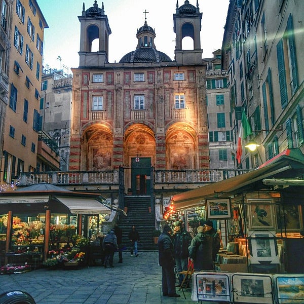 Piazza Banchi - Piazza in Genova