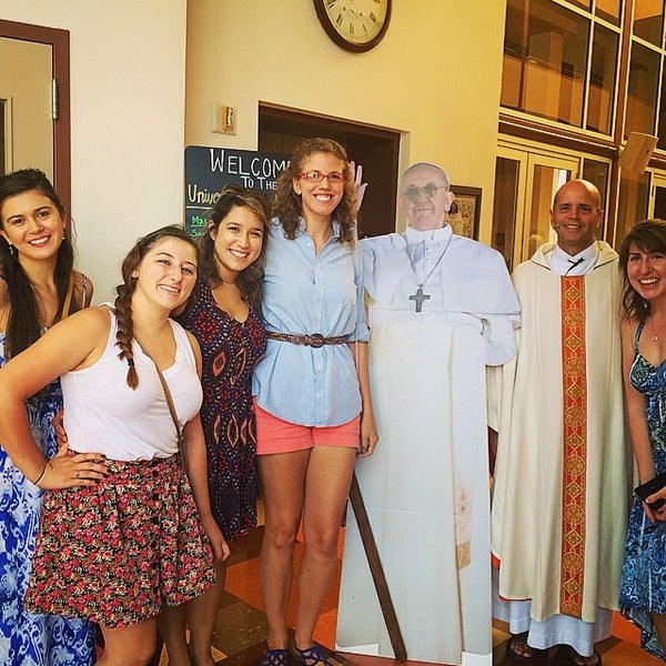 8/16/2014 tarihinde Rubyziyaretçi tarafından University Catholic Center'de çekilen fotoğraf