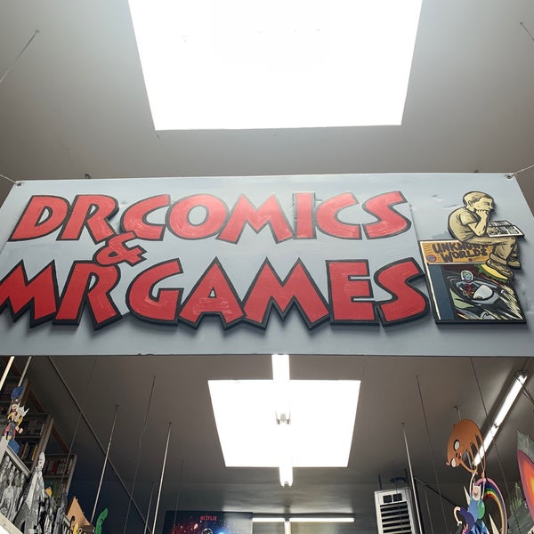 Foto diambil di Dr. Comics &amp; Mr. Games oleh Jeffrey M. pada 5/5/2019
