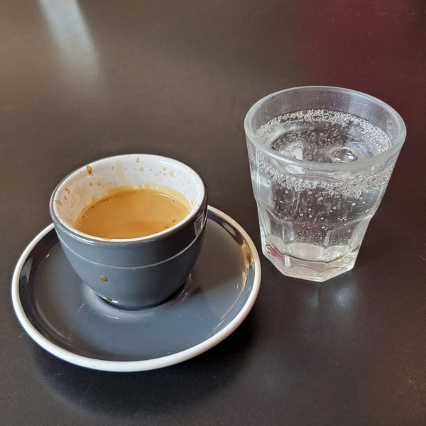 5/24/2019 tarihinde Daniel O.ziyaretçi tarafından Contraband Coffeebar'de çekilen fotoğraf