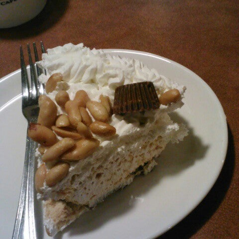 Photo taken at Shari&#39;s Cafe and Pies by Zack L. on 1/10/2013