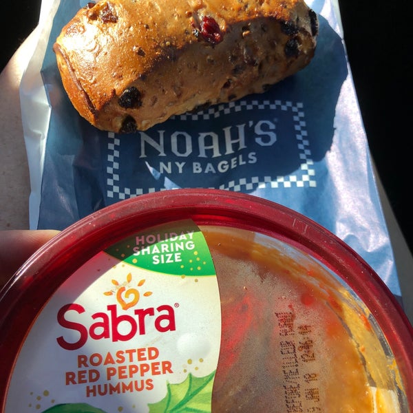 Noah's Bagels Bagel Shop