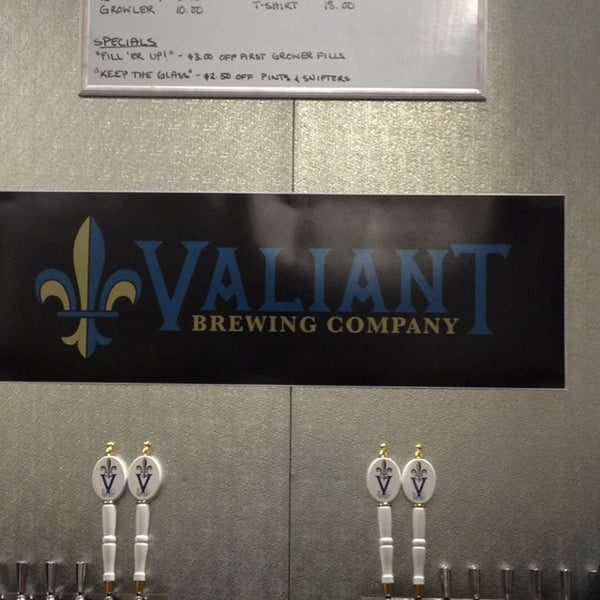2/10/2013 tarihinde Jason R.ziyaretçi tarafından Valiant Brewing Company'de çekilen fotoğraf