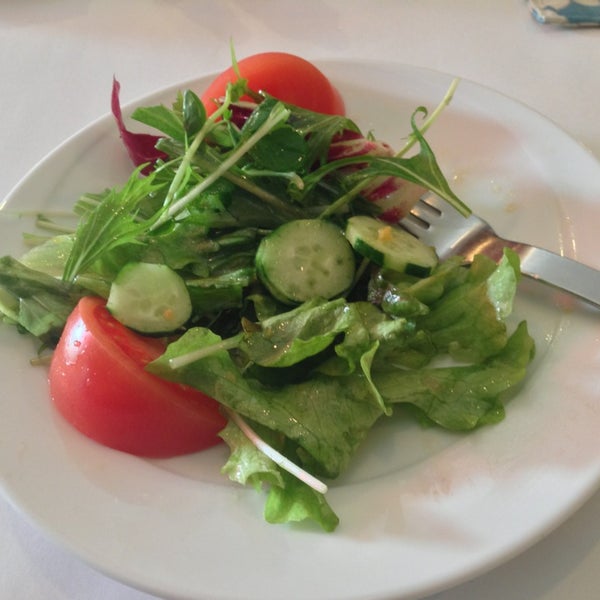 Real salad! 新鮮にシャキシャキで良い食感だ。:-D