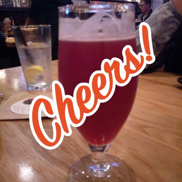 Photo taken at BJ&#39;s Restaurant &amp; Brewhouse by Toni H. on 10/19/2018