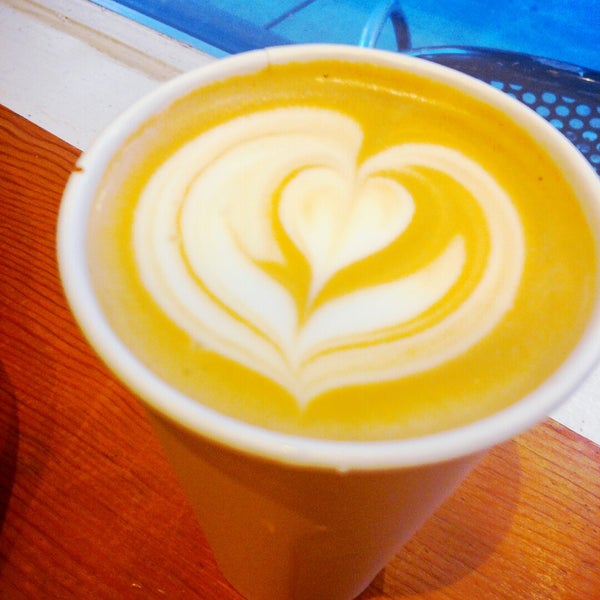 11/9/2014にSandra R.がLaughing Man Coffee &amp; Teaで撮った写真