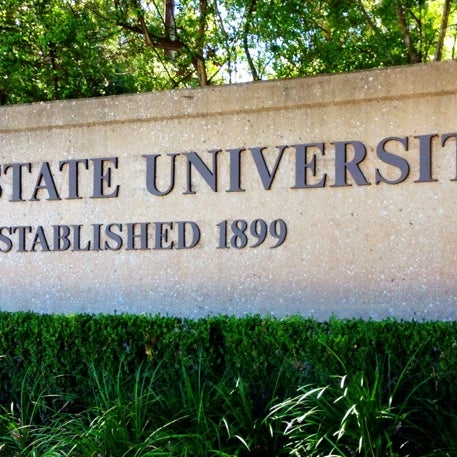 Das Foto wurde bei Texas State University von Matthew K. am 10/6/2013 aufgenommen