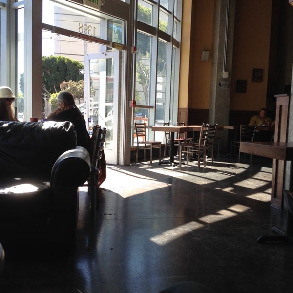 10/3/2013にTaffy R.がCumaica Coffeeで撮った写真