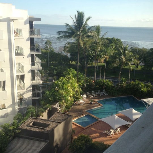 12/3/2012 tarihinde Breanna B.ziyaretçi tarafından DoubleTree by Hilton Hotel Cairns'de çekilen fotoğraf