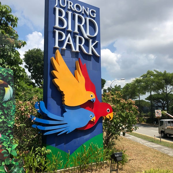 รูปภาพถ่ายที่ Jurong Bird Park โดย Jaykay C. เมื่อ 8/23/2019