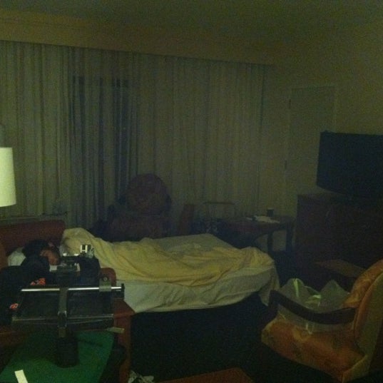 Photo taken at Courtyard by Marriott Indianapolis Castleton by Sergio F. on 9/21/2012