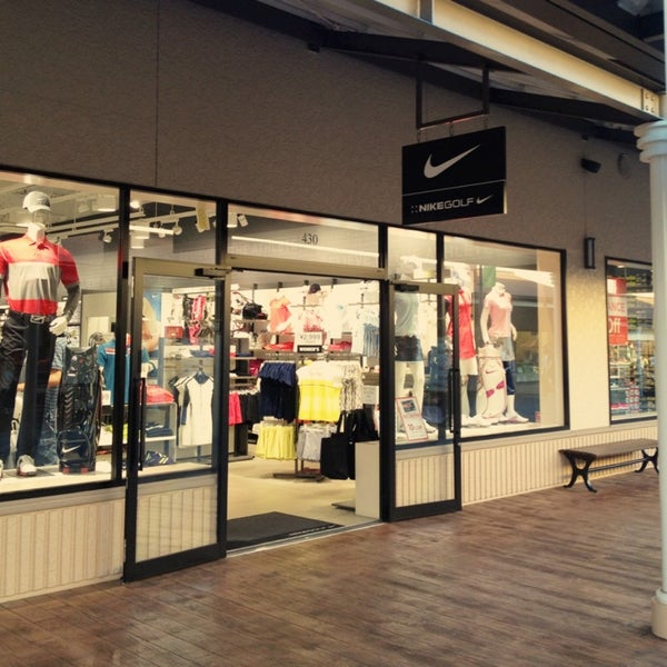 Nike Golf 閉業 スポーツ用品店