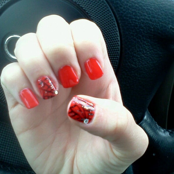 Lee Nails And Spa 4 tips from 56 visitors