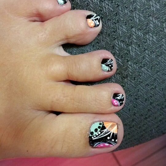 Lee's Nails & Spa Cumming, GA