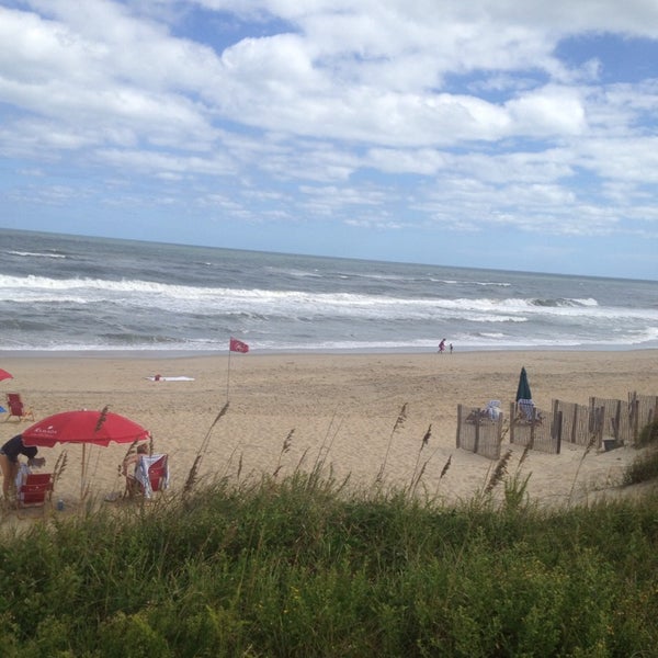 Photo taken at Ramada Plaza Nags Head Oceanfront by Nicole C. on 9/18/2013