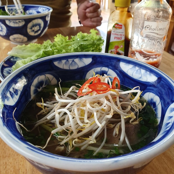 Photo taken at Thìa Gỗ Restaurant Da Nang by jenney k. on 8/11/2019