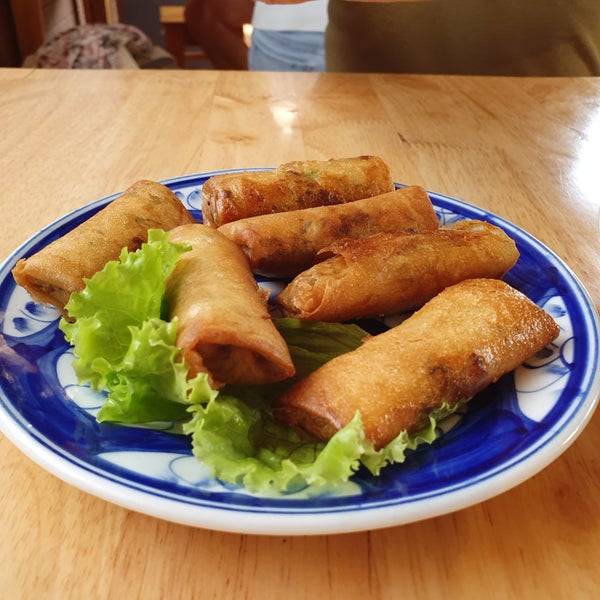 Foto scattata a Thìa Gỗ Restaurant Da Nang da jenney k. il 8/11/2019