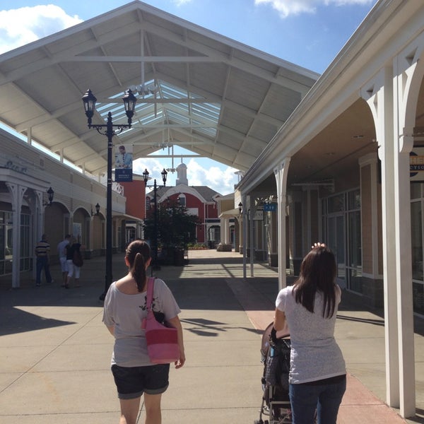 Photo taken at Tanger Outlets Pittsburgh by Thomas R. on 6/14/2013