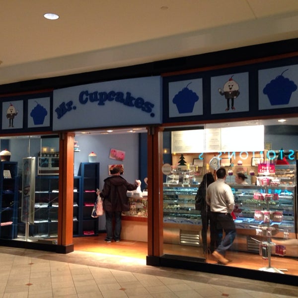 Photos at Mr. Cupcakes (Now Closed) Cupcake Shop in Hackensack