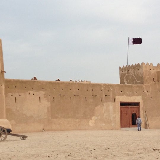 Das Foto wurde bei Al Zubarah Fort and Archaeological Site von Ibrahim A. am 11/30/2012 aufgenommen