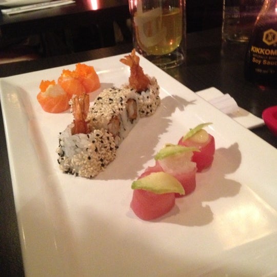 Снимок сделан в Ask de Chef - Fusion | Sushi | Lounge пользователем Dagowin H. 10/12/2012