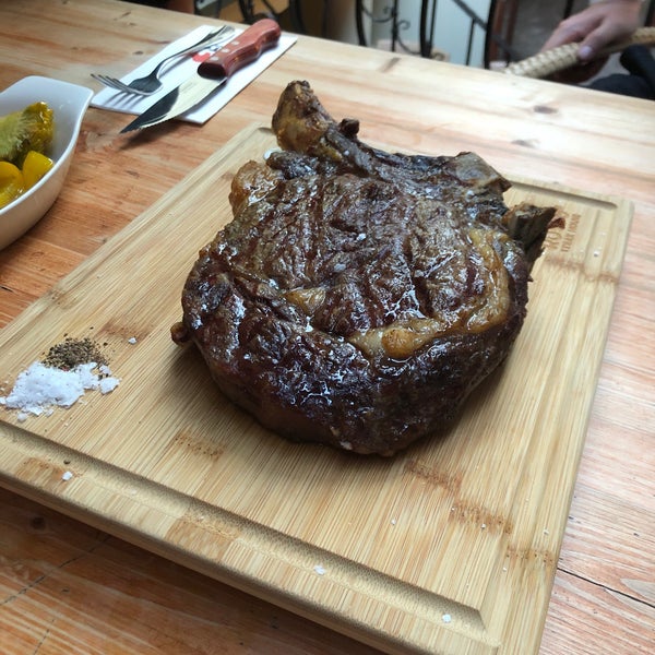 What a pleasant surprise! The tomahawk was outstanding and grilled to perfection. Highly recommended to all steak lovers.