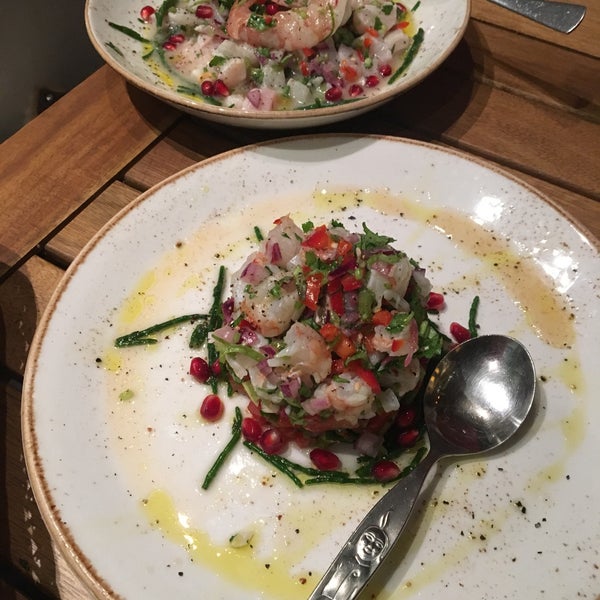 Ceviche was surprisingly excellent for Berlin. _Some_ of the sides also excellent but the fried ones seem like they are fried at too low a temperature. Stick to veg and ceviche!