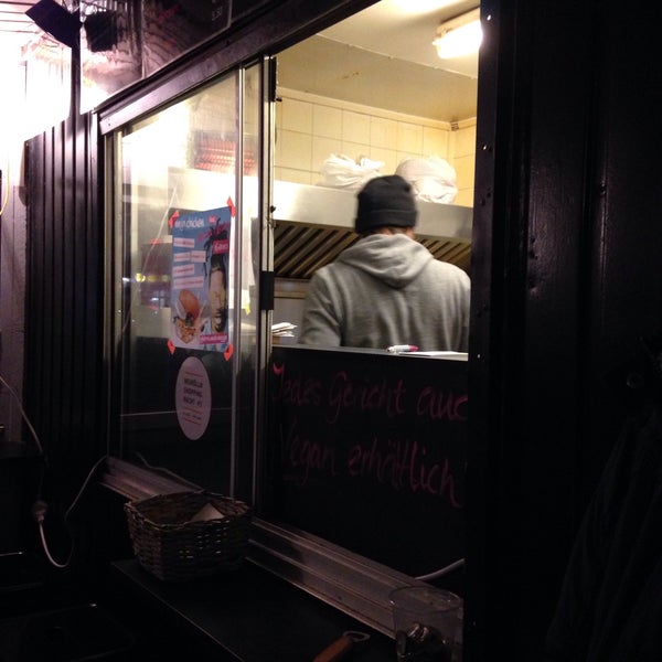 Foto scattata a ban ban kitchen da AF_Blog il 12/6/2014