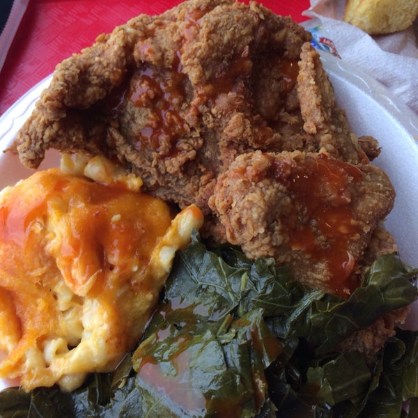 Great fried chicken, mac & Cheese and collards. I hit it right at noon and everything was super fresh. Such a good deal for a hearty meal.