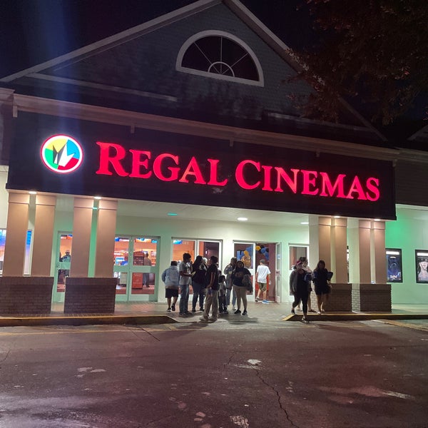 Regal Wekiva Riverwalk 2141 North Semoran Blvd