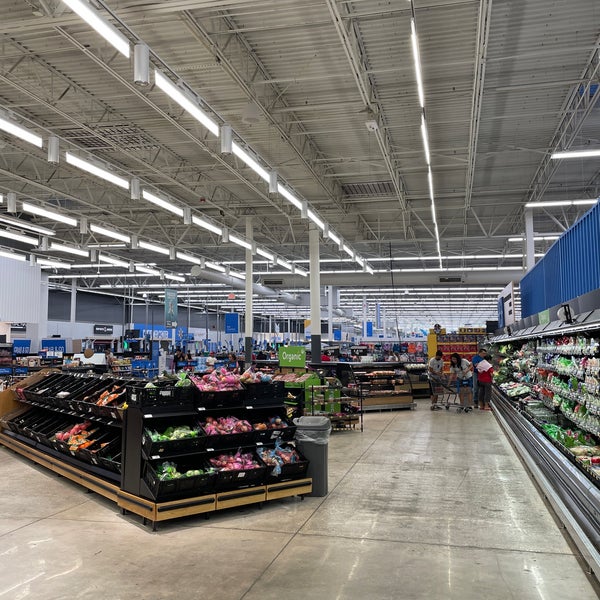 Walmart Supercenter in Orlando, FL