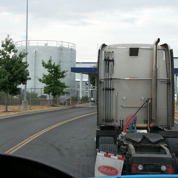 Lowe's Home Improvement Distribution Center Lebanon, OR