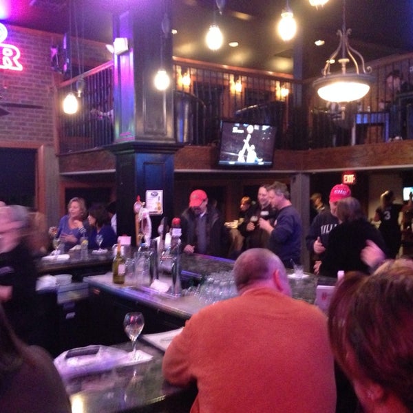 Foto tomada en MJ&#39;s Pizza Bar &amp; Grill  por Genopalooza Productions LLC. B. el 1/22/2014
