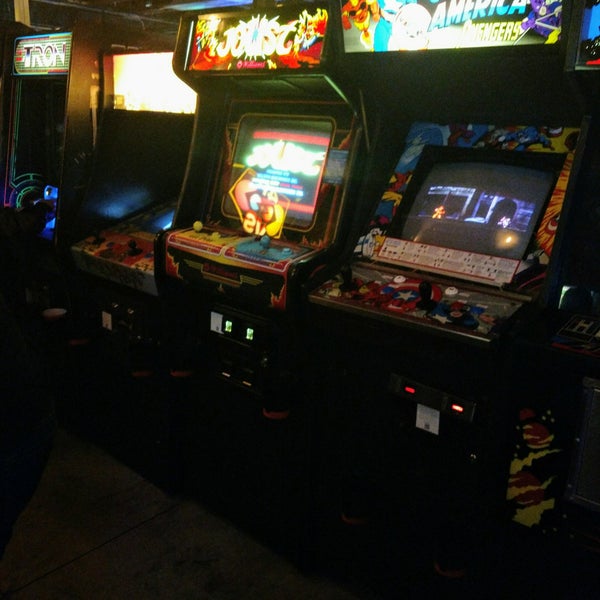 Photo taken at Boxcar Bar + Arcade by JR T. on 1/1/2018