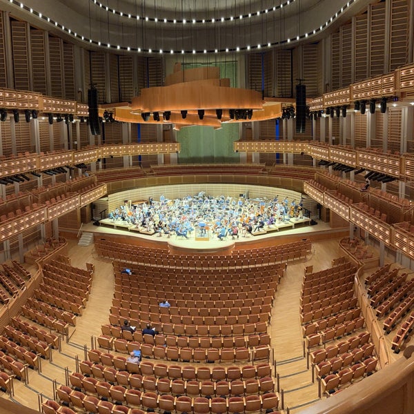 John S. and James L. Knight Concert Hall Downtown Miami 8 tips