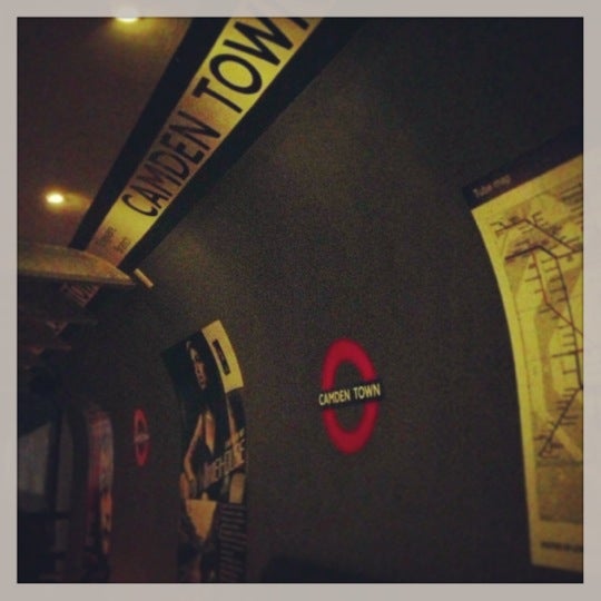 Photo taken at Camden Town Burgers by Geras C. on 12/11/2012
