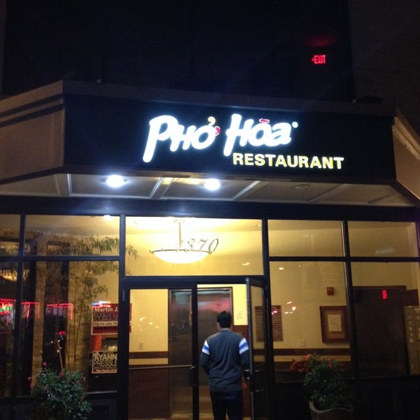 Photo taken at Pho Hoa Restaurant by Art R. on 10/13/2013