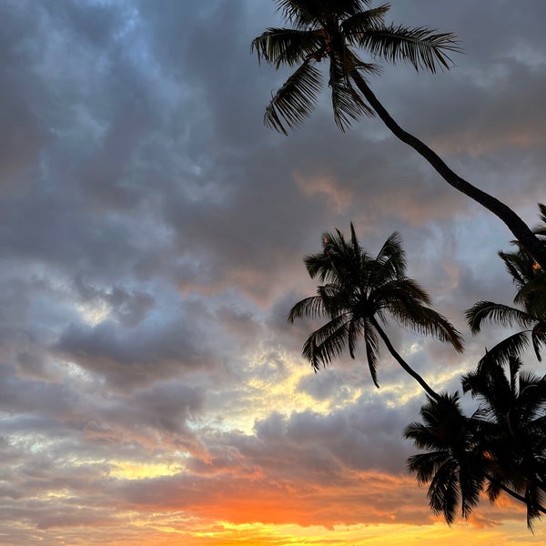 Kona Inn Restaurant Seafood Restaurant in Kailua Kona