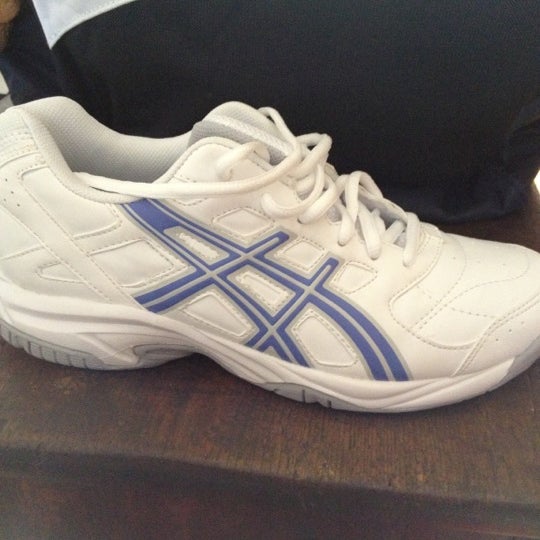 Asics gel cheap rocket 8 decathlon