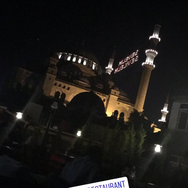 รูปภาพถ่ายที่ Kösem Sultan Cafe &amp; Restaurant โดย 🦋 เมื่อ 6/7/2018