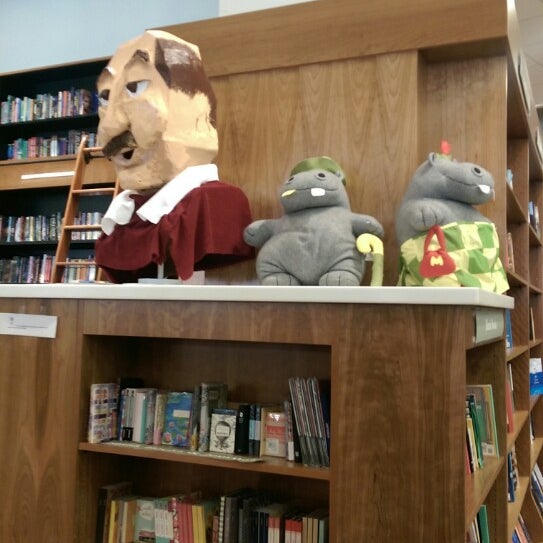 UConn CoOp Bookstore at Storrs Center College Bookstore