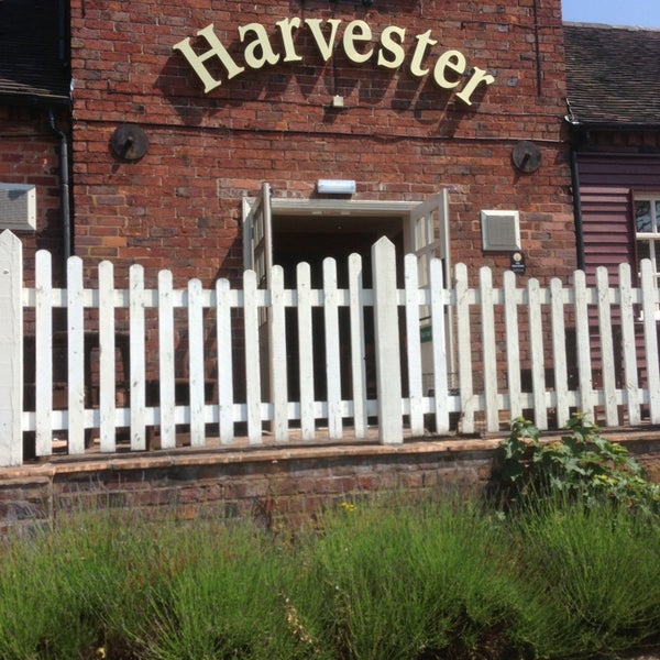 The Summerhill (Harvester) English Restaurant in Kingswinford
