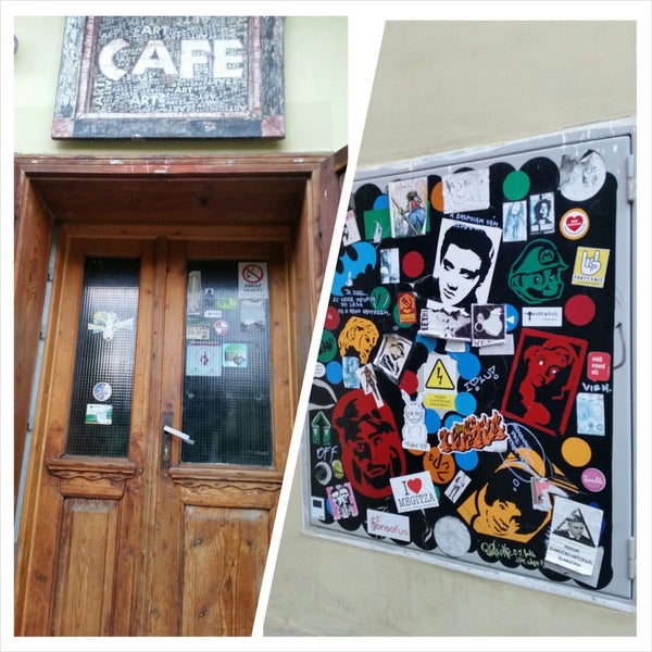Foto tirada no(a) Art Cafe por Ján R. em 5/16/2014