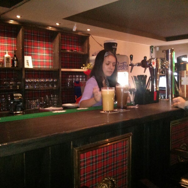 Das Foto wurde bei Blackwood Scottish Pub von Svyatoy am 7/12/2014 aufgenommen